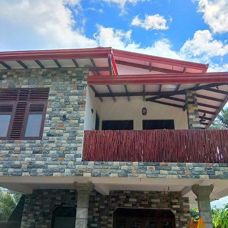 Muru'S Place Dikwella Luaran gambar