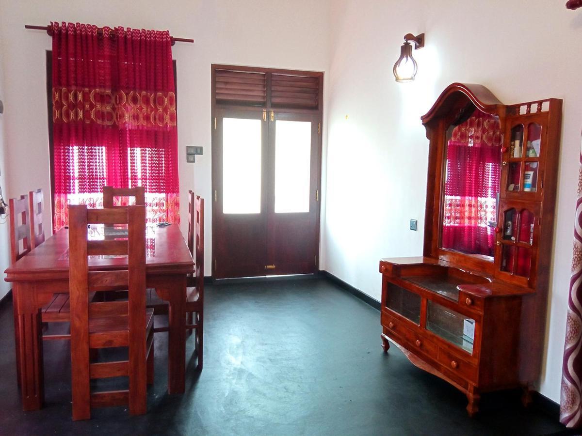 Muru'S Place Dikwella Luaran gambar